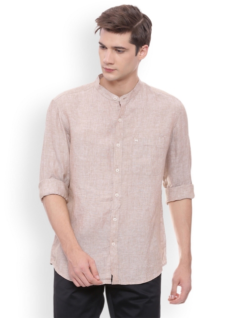 

Basics Men Beige Slim Fit Solid Linen Casual Shirt