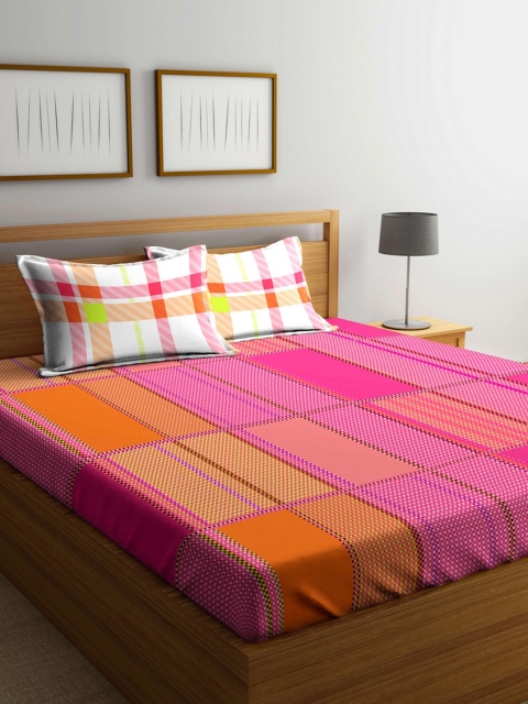 

Portico New York Pink & Red Geometric Fitted 144 TC Cotton 1 Queen Bedsheet with 2 Pillow Covers