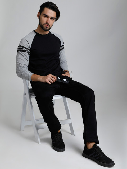 

DILLINGER Men Black Solid Round Neck T-shirt