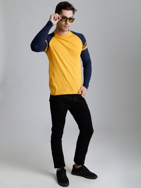 

DILLINGER Men Mustard Solid Round Neck T-shirt