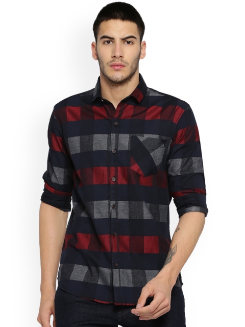 

Campus Sutra Men Black & Grey Regular Fit Checked Casual Shirt
