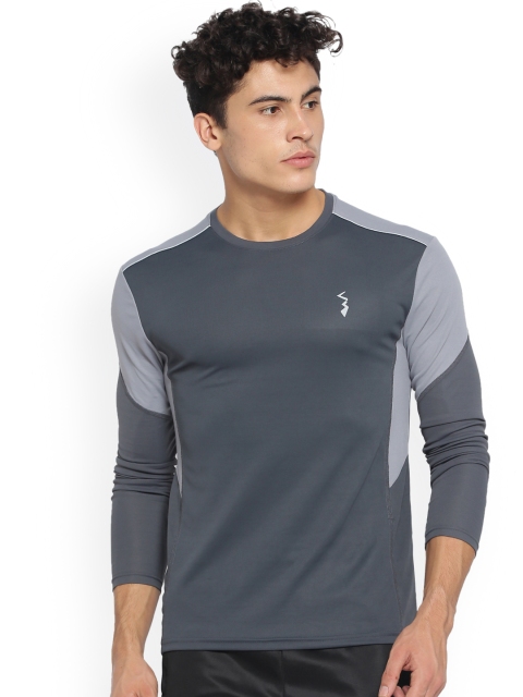 

Campus Sutra Men Grey Colourblocked Round Neck T-shirt