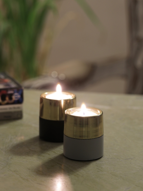 

HOME DECOR INDIA Set of 2 Gold-Toned & Black Candle Holder