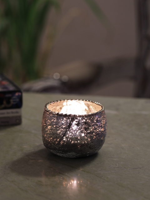 

HOME DECOR INDIA Set Of 2 Silver-Toned T-Light Textured Candle Holders
