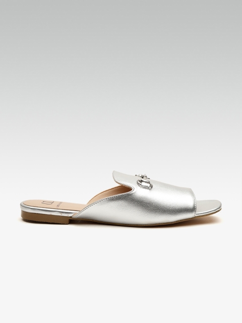 

Carlton London Women Silver-Toned Solid Open Toe Flats