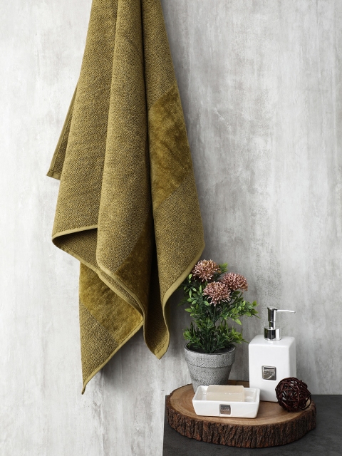 

Pure Home and Living Olive Solid Bath Towel