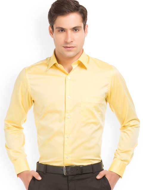 

Arrow Men Yellow Regular Fit Solid Formal Shirt