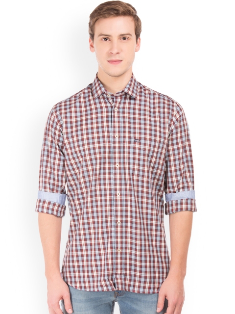 

Arrow Men Maroon & Off-White Regular Fit Checked Casual Shirt