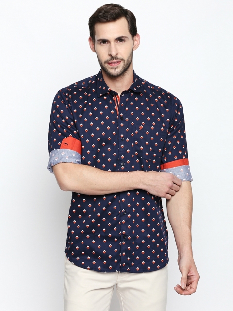 

Solemio Men Navy Blue & Orange Regular Fit Printed Casual Shirt