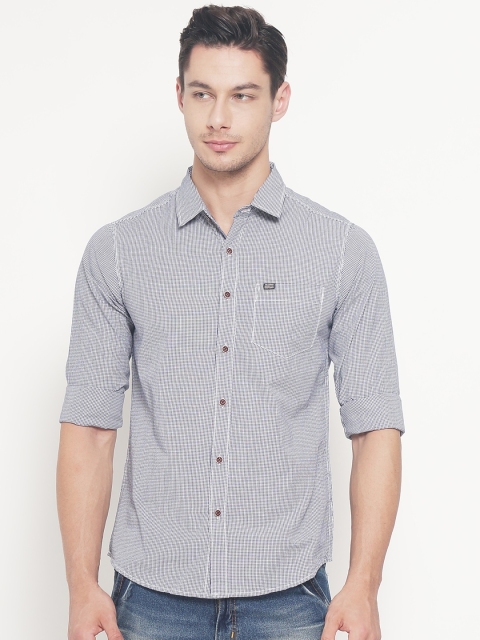 

The Indian Garage Co Men Blue & White Slim Fit Checked Casual Shirt