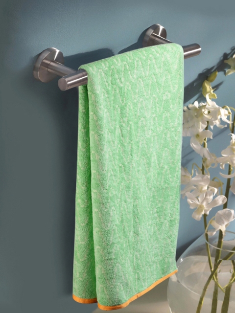 

Trident Green Geometric Print Bath Towel