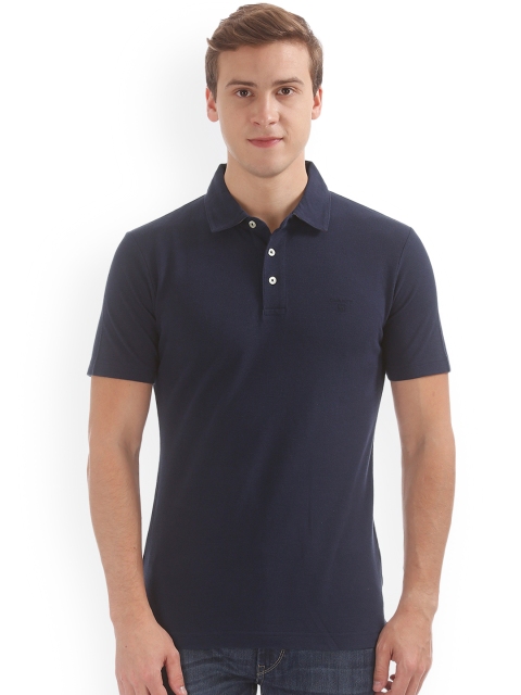 

GANT Men Blue Solid Polo Collar T-shirt