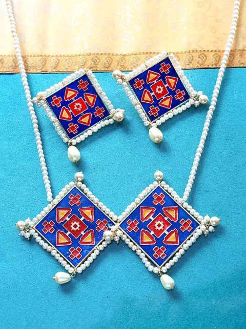 

Studio Voylla Gold-Toned Blue & Red Enamelled Jewellery Set