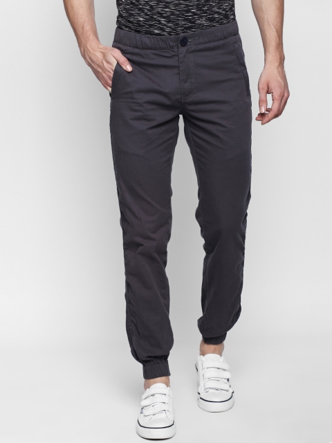 

AVOQ Men Charcoal Grey Solid Joggers
