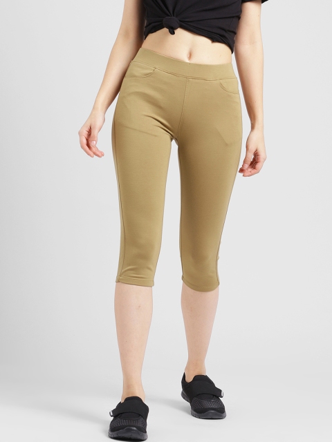 

Devis Women Beige Solid Skinny Fit Capris