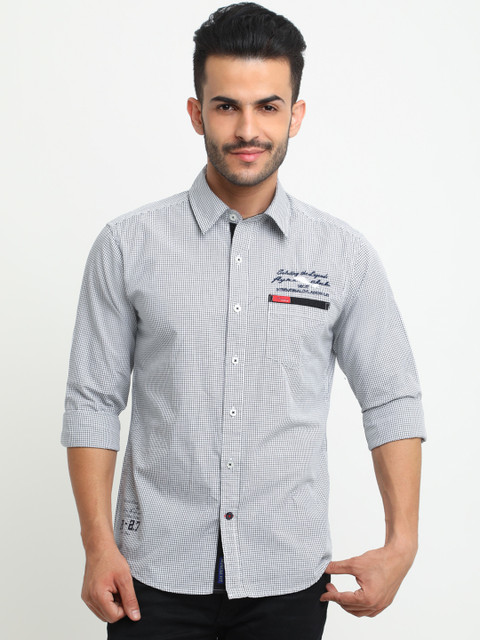 

Flyrs Club Men Black & White Slim Fit Checked Casual Shirt