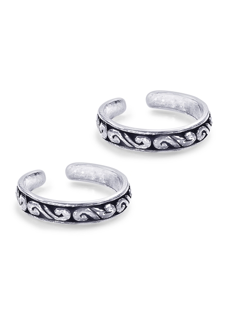 

Peora Silver-Toned Black Enamelled S Design Toe Rings