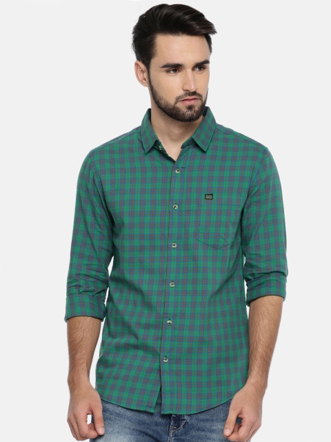 

The Indian Garage Co Men Green & Blue Slim Fit Checked Casual Shirt