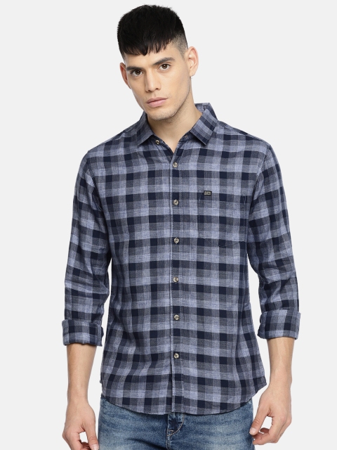 

The Indian Garage Co Men Blue Slim Fit Checked Casual Shirt