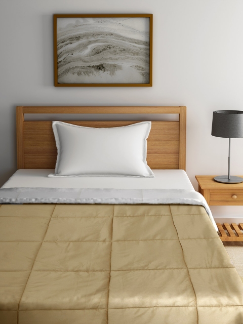 

SPACES Camel Brown & Off-White Solid AC Room 150 GSM Single Bed Reversible Quilt