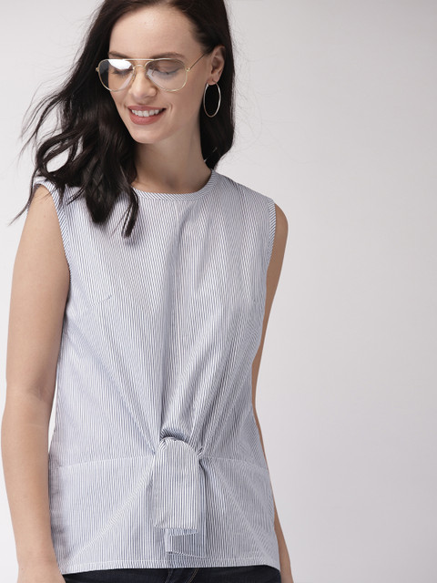 

Mast & Harbour Women White & Navy Blue Striped Top