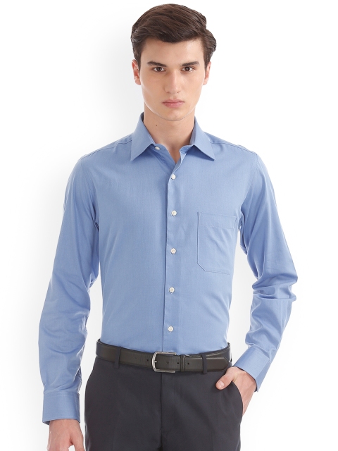 

Arrow Men Blue Regular Fit Solid Formal Shirt