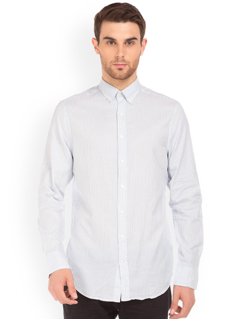 

GANT Men White Regular Fit Striped Casual Shirt