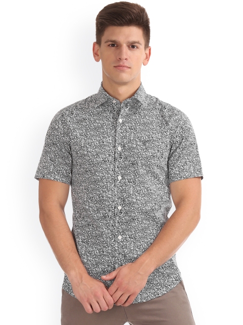 

GANT Men Grey & White Slim Fit Printed Casual Shirt