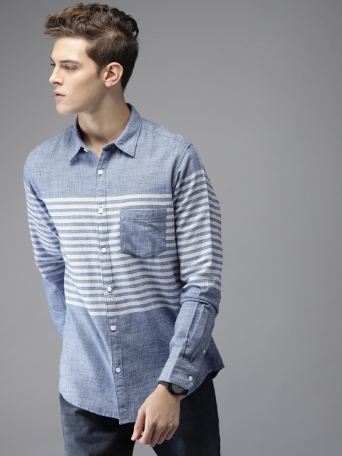 

Moda Rapido Men Blue & Off-White Regular Fit Striped Casual Shirt
