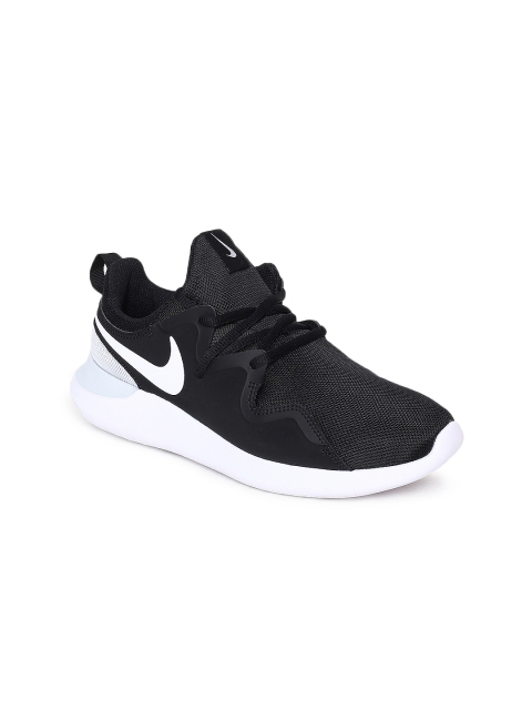 

Nike Women Black TESSEN Sneakers