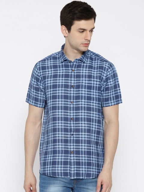 

Blackberrys Men Blue Smart Regular Fit Checked Casual Shirt
