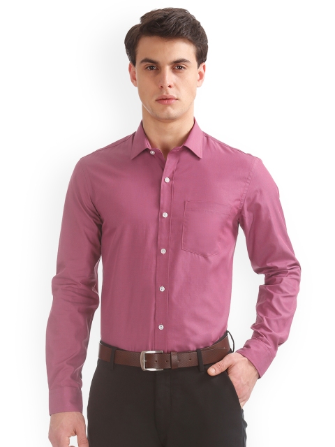 

Arrow Men Pink Slim Fit Solid Formal Shirt