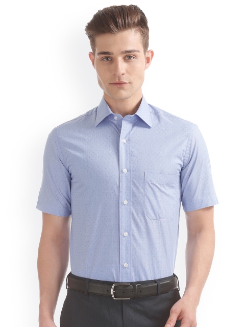 

Arrow Men Blue Regular Fit Solid Formal Shirt