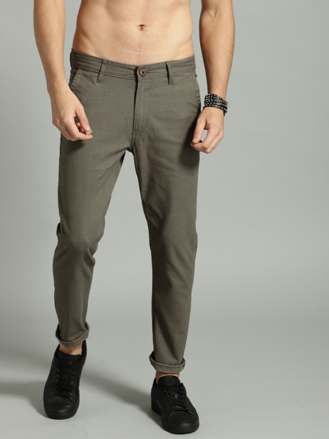

Roadster Men Brown Regular Fit Solid Chinos