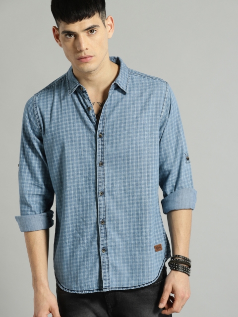 

Roadster Men Blue Regular Fit Checked Indigo Chambray Casual Shirt