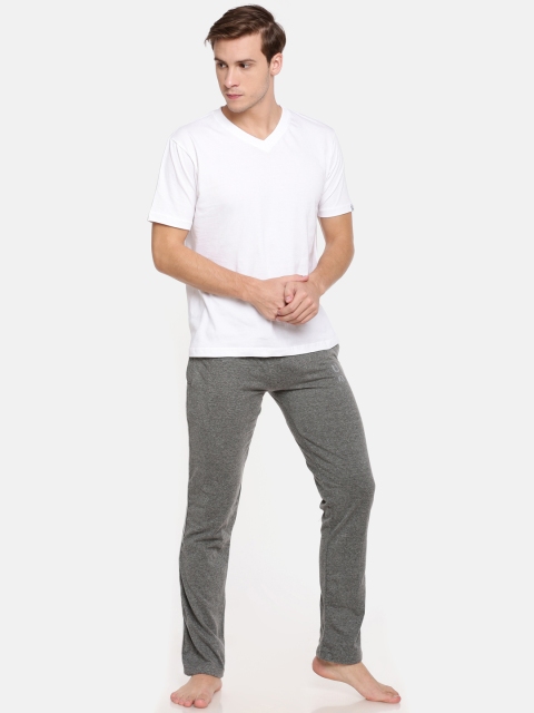 

Urban Dog White & Grey Solid Lounge Set UDTSH01_UDLP02