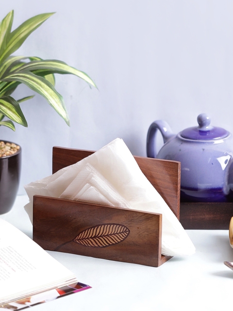 

VarEesha Hand-Painted Brown Textured Elliptic Leaf Wooden Tissue Holder