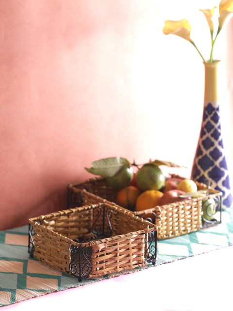 

VarEesha Set of 2 Cane Bamboo Square Fruit/ Vegetable Baskets, Beige