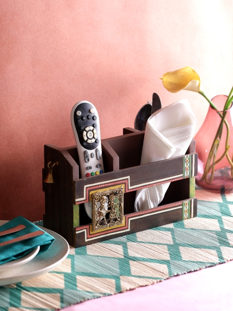 

VarEesha Brown Dhokra Wooden Cutlery & Tissue Holder