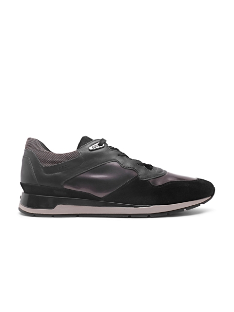 

Geox Women Black & Gunmetal-Toned Sneakers