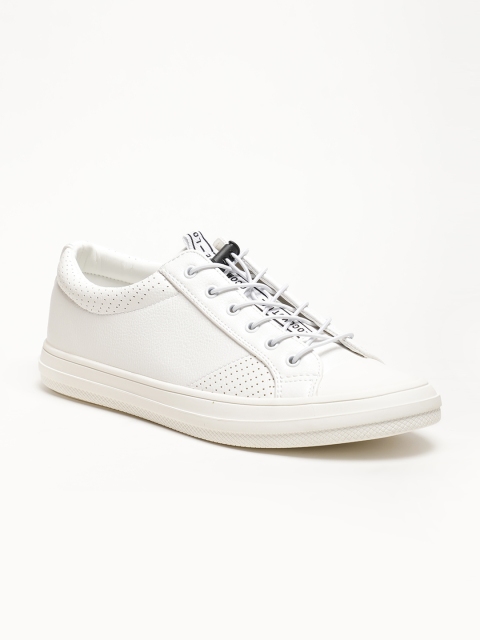 

LOCOMOTIVE Men White Sneakers