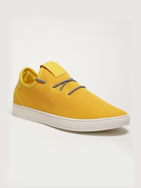 

LOCOMOTIVE Men Yellow Sneakers