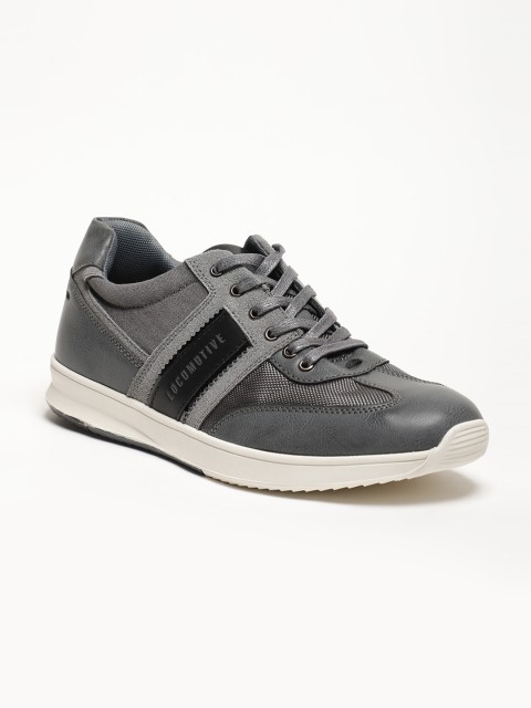 

LOCOMOTIVE Men Grey Sneakers