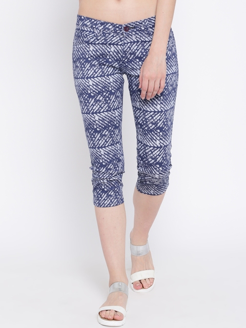 

Fashion Cult Women Blue & Grey Printed Slim Fit Capris