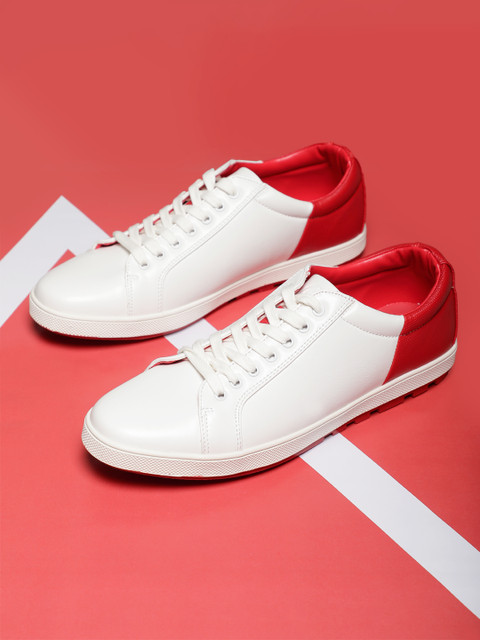 

LOCOMOTIVE Men White Sneakers