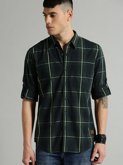 

Roadster Men Navy & Olive Green Regular Fit Checked Casual Shirt, Navy blue