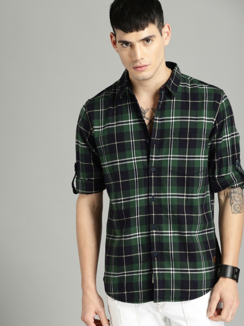 

Roadster Men Green & Navy Blue Regular Fit Checked Casual Shirt