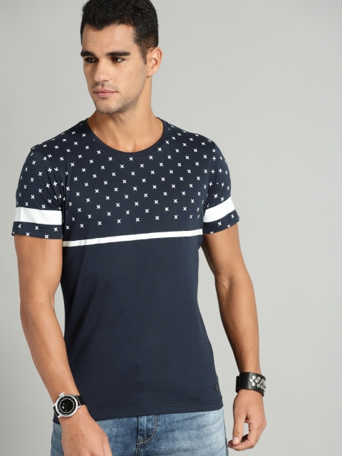 

Roadster Men Navy Printed Round Neck T-shirt, Navy blue