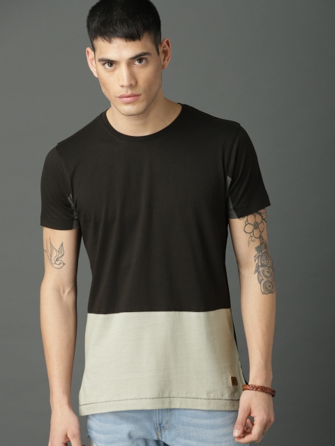 

Roadster Men Black & Grey Colourblocked Round Neck T-shirt
