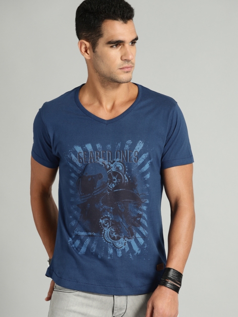

Roadster Men Blue Printed Round Neck T-shirt